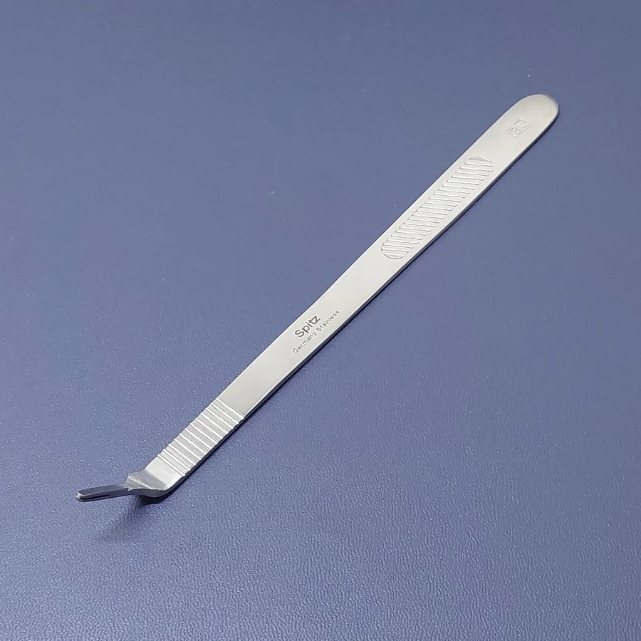 "Scalpel Handle" No. 3L solid, angled, long ( 20 cm ) Spitz