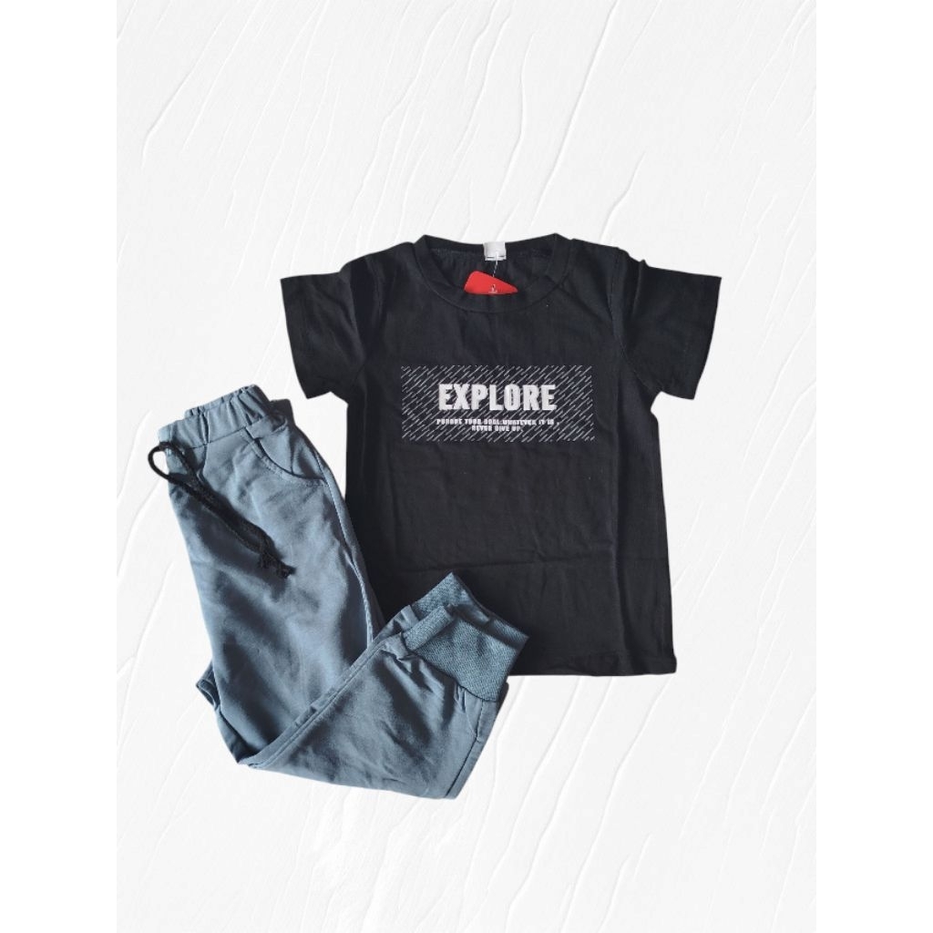 Setelan anak cowok lengan pendek dan celana training