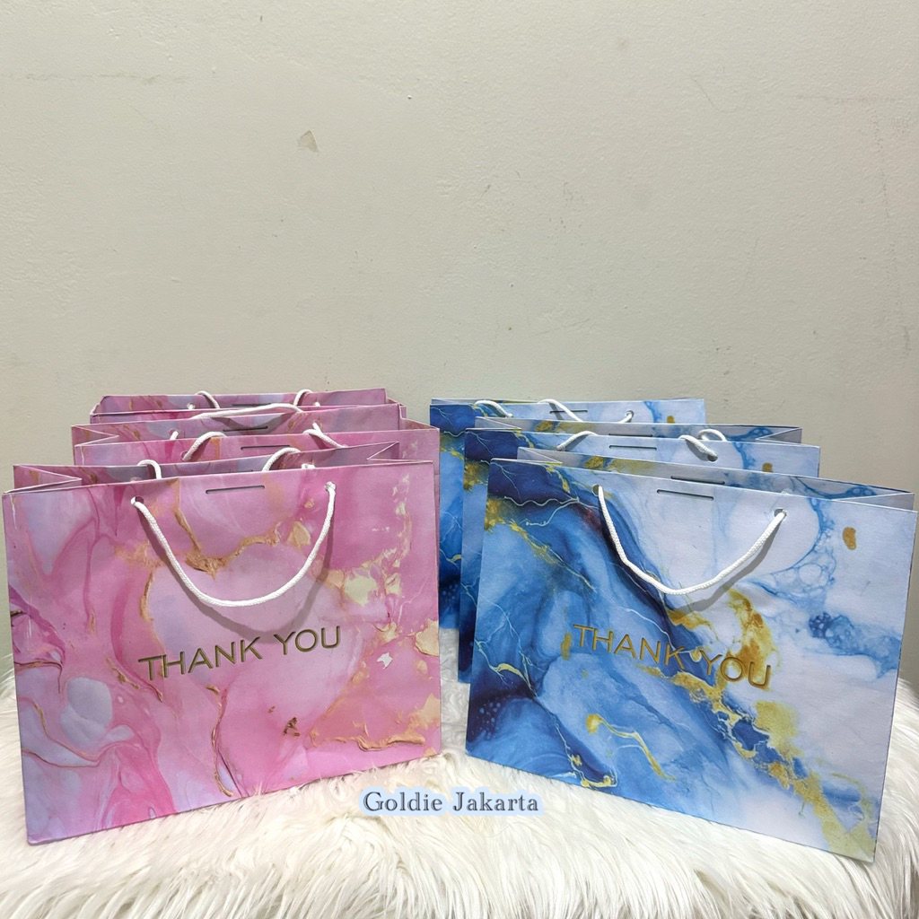 

MURAH! Paper Bag Marmer Kado Goodie Bag Marble Ulang Tahun PaperBag Ulang Tahun Marbel Tas Hadiah Ultah Gift Box size M