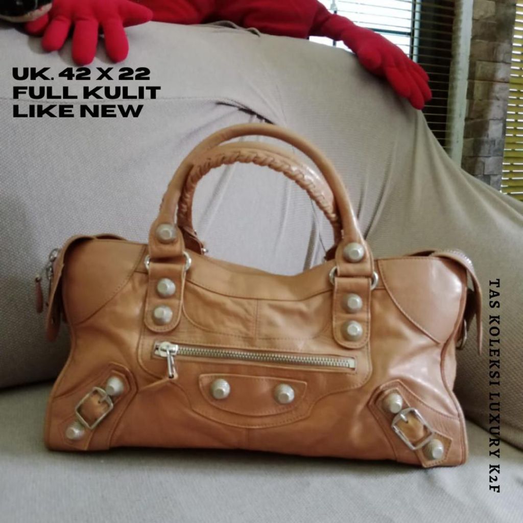 Tas wanita ala Bal** kulit asli