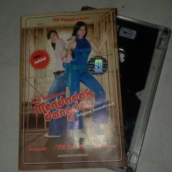 Kaset PITA Ost MENDADAK DANGDUT FEAT TITI  KAMAL
