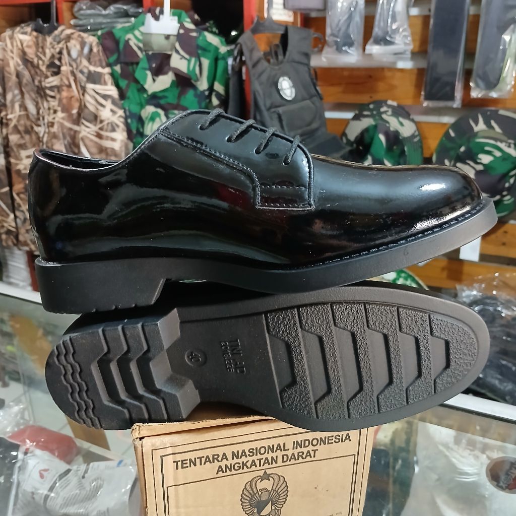 Sepatu PDH jatah TNI AD