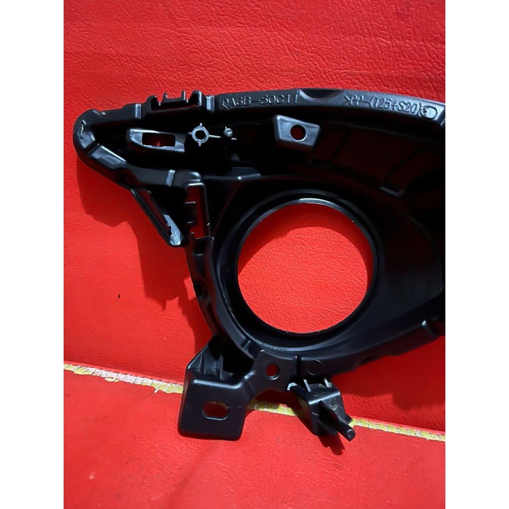 cover foglamp mazda 2 2014 2019 orginal