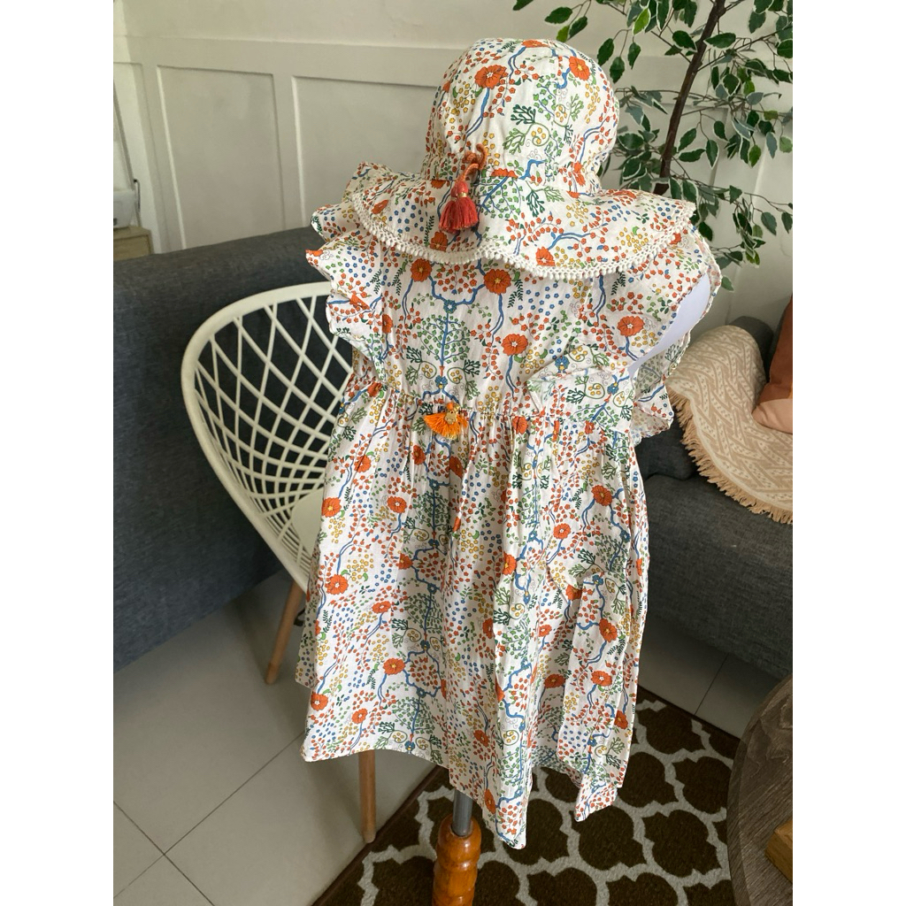 preloved one set dress & bucket hat bunga vintage by ettoi like a new not moimoln
