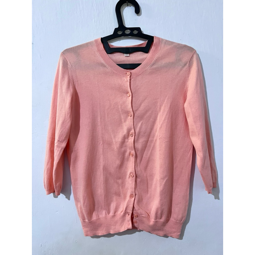 cardigan uniqlo baby pink