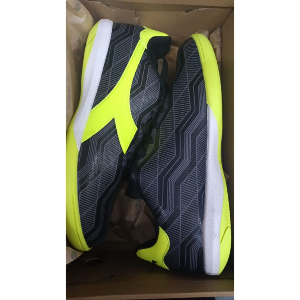 Sepatu futsal diadora El Pichichi 7 DR sport station size  43