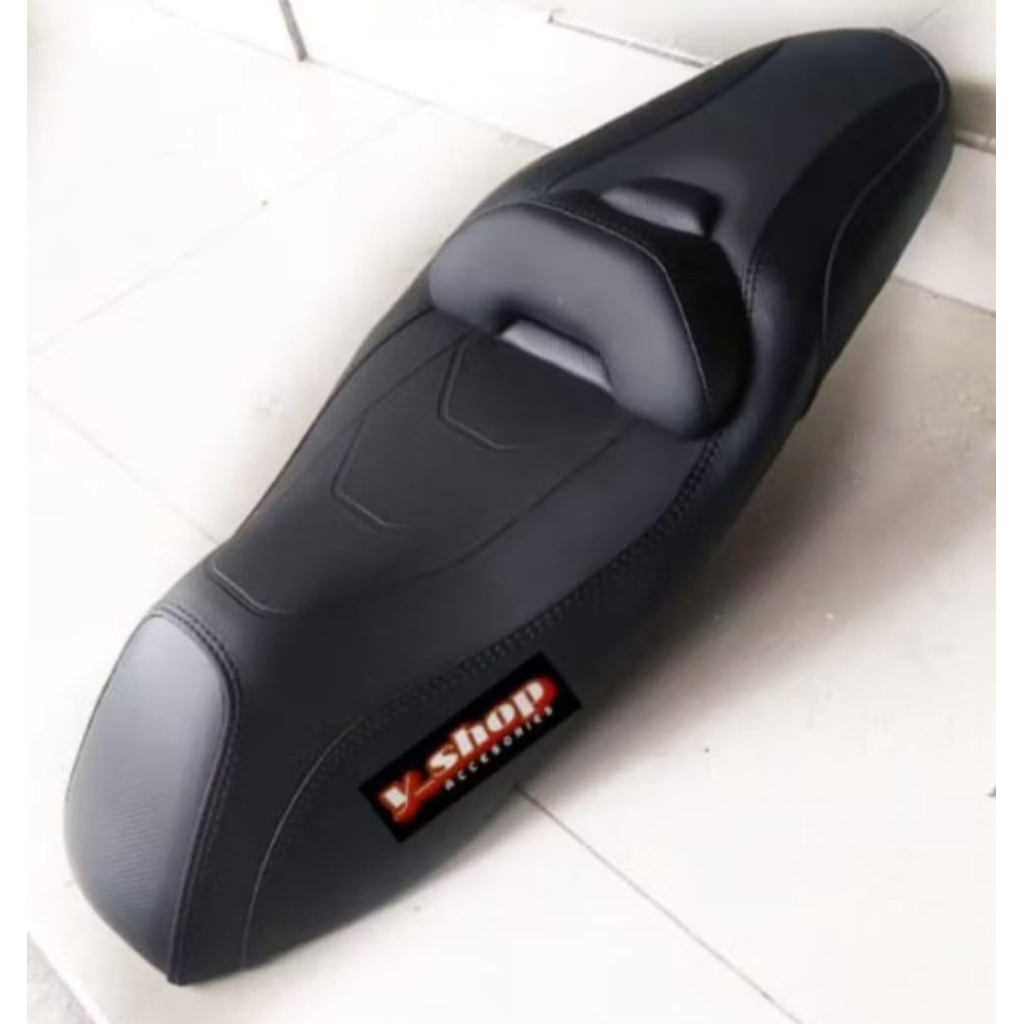 Jok motor PCX 160 150 modif Eropah bahan MBtech terbaru warna hitam   Sudah satu set komplet (Fiber 
