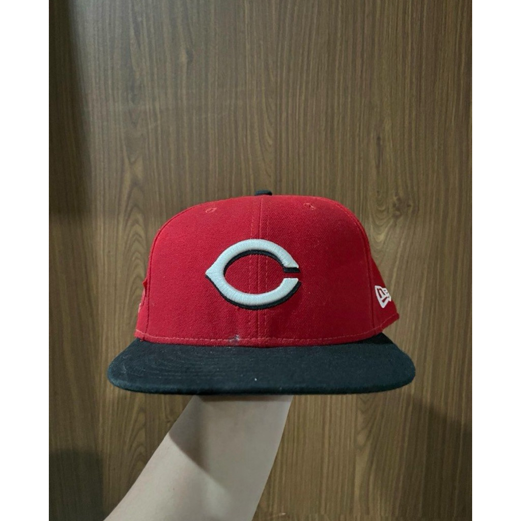 preloved New Era Cincinnati Reds Blacklatter