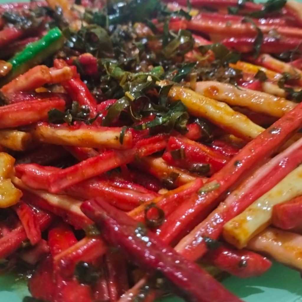 

Seblak Kring 500grm Krupuk Beton Pedas Manis Daun Jeruk