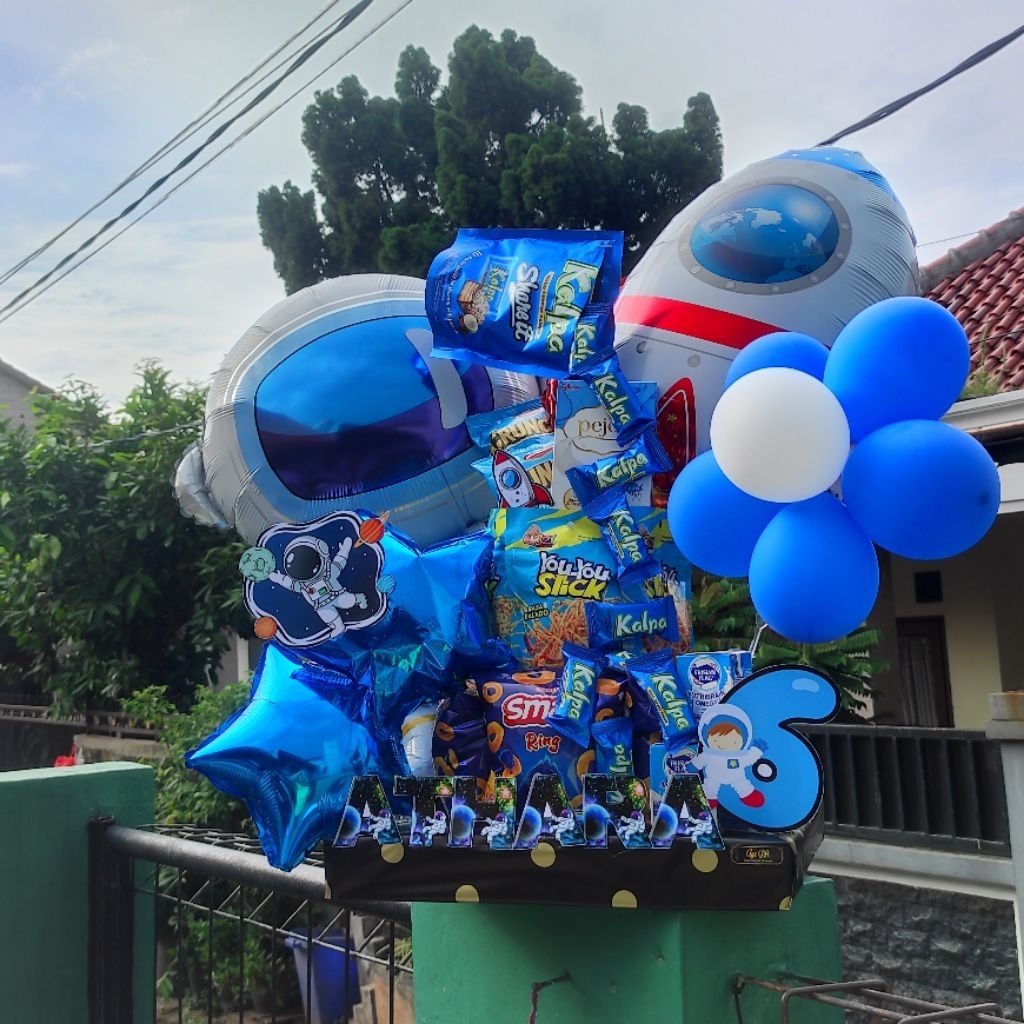 

Ayu Gift | Tower snack | buket snack | kue jajanan | kue viral | kue uang tarik