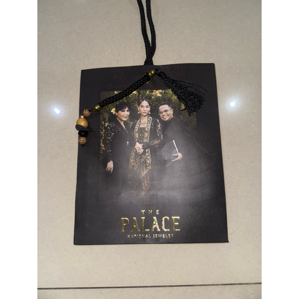 

tas kantongan paperbag premium perhiasan the palace toko emas
