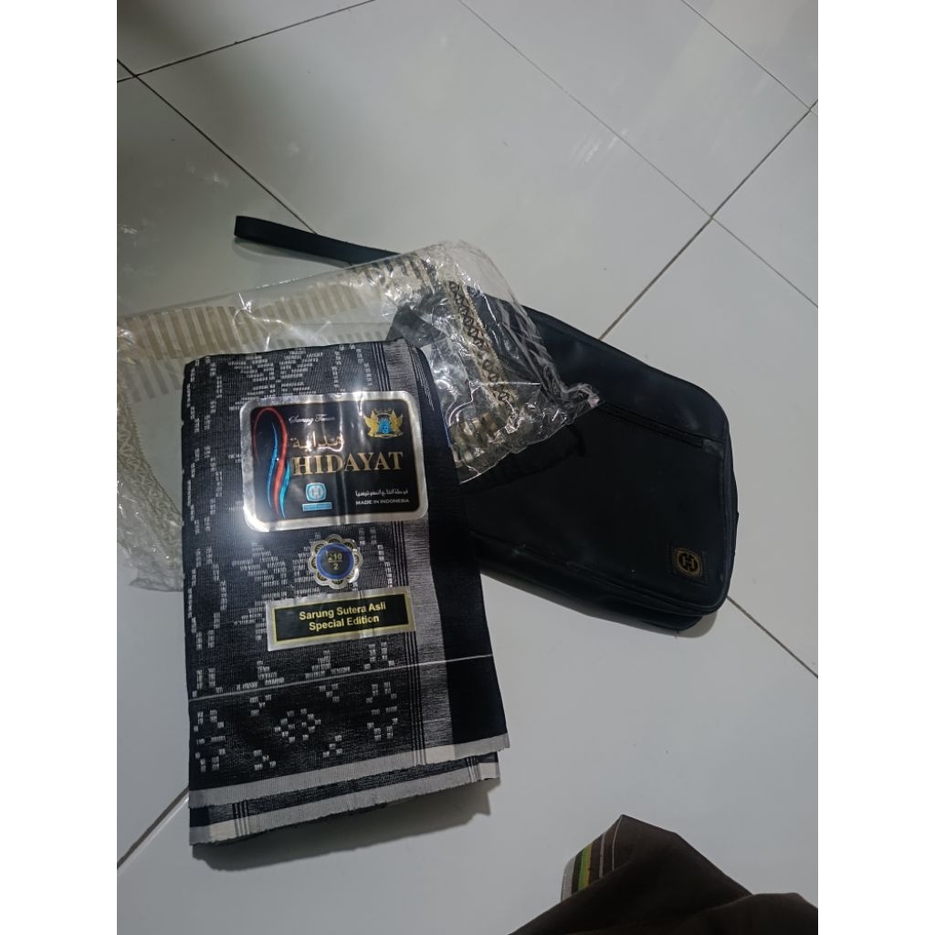 sarung Mega Hidayat