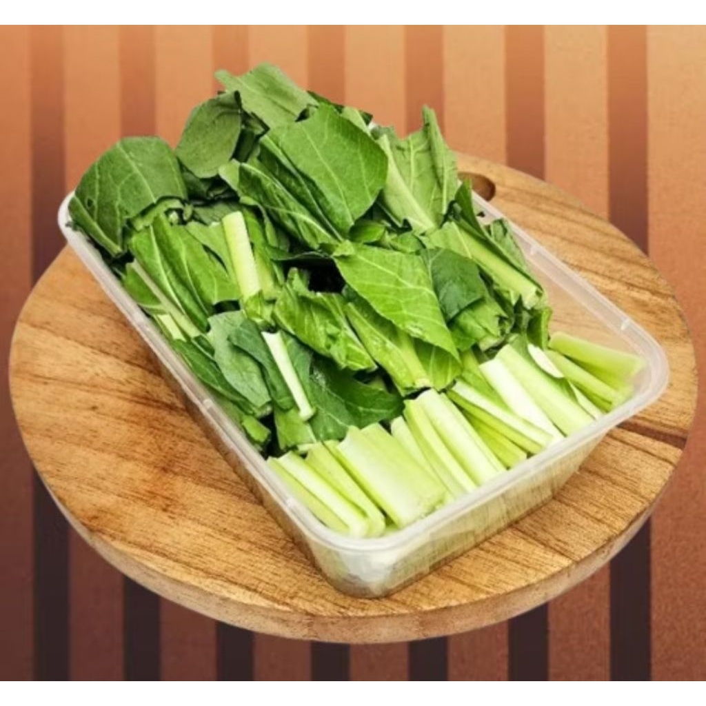 

Sayur sawi hijau potong..