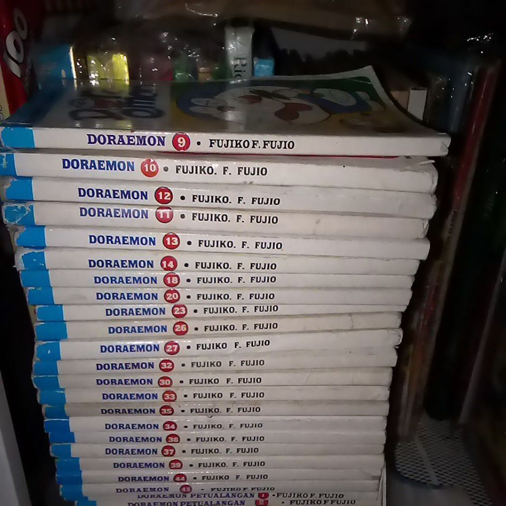 Komik Doraemon 1-45 set (28 komik)