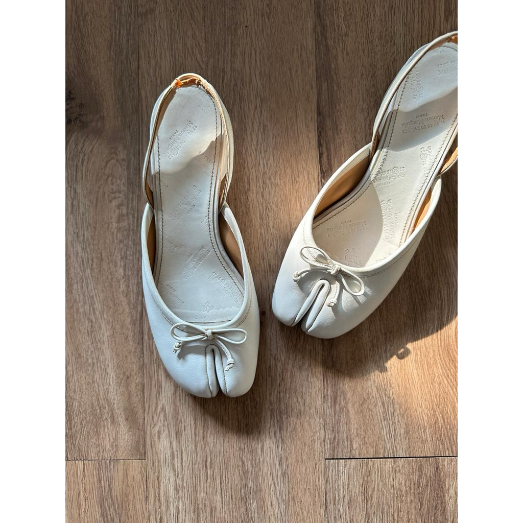 Sepatu Maison Margiela Tabi Slingback White
