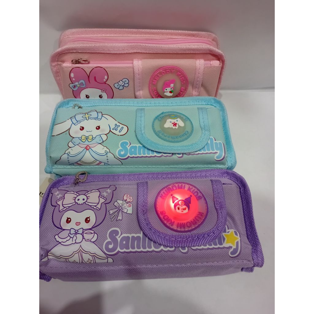 

Tempat Pensil Sleting Ada lampu Sanrio KY-PC609