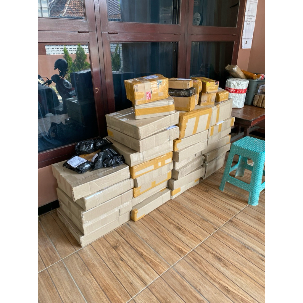 

EKSTRA PACKING KARDUS+BUBLE WRAP SUPAYA AMAN TERKENDALI