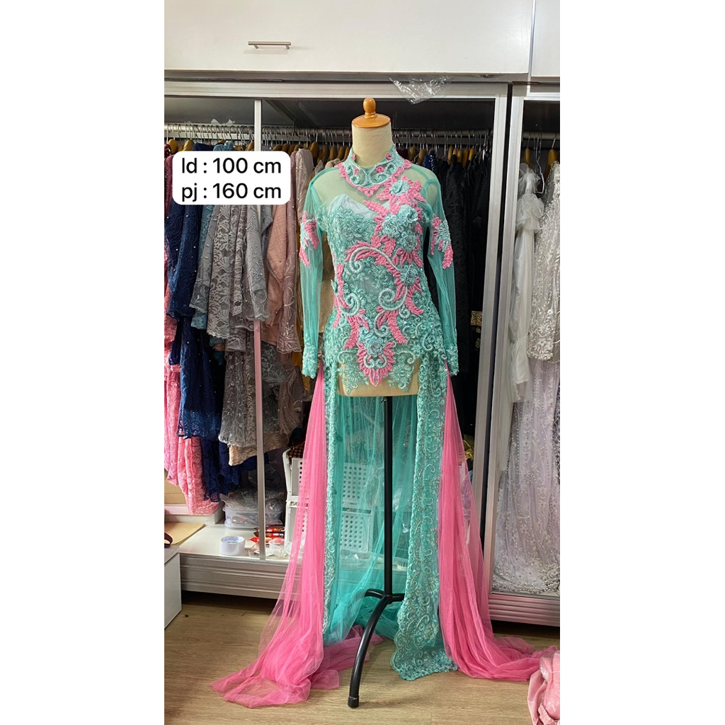 preloved kebaya ekor full payet