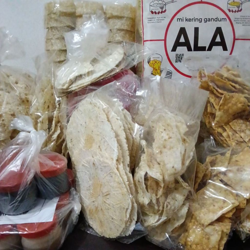 

Aneka Krupuk Campur
