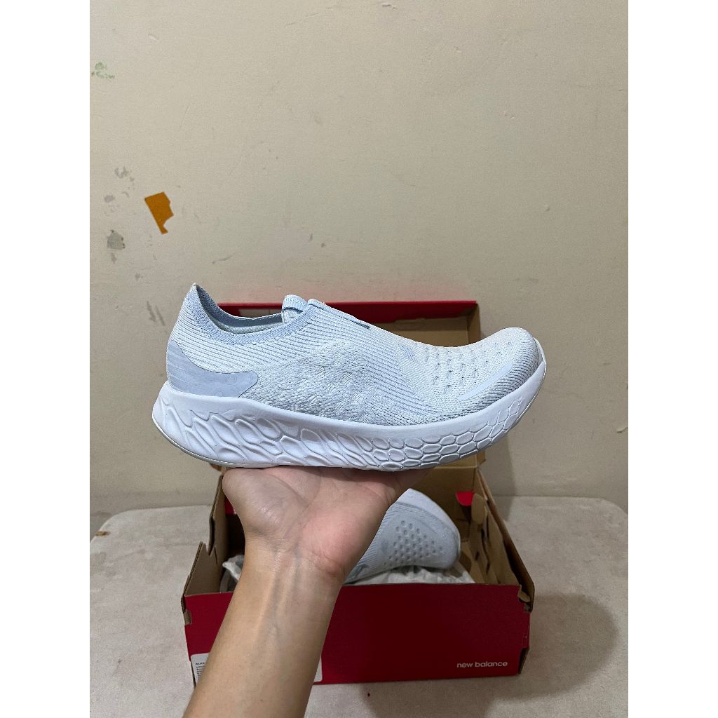 SEPATU WANITA NEW BALANCE 1080 UNLACED BLUESKY/WHITE  W1080SSB