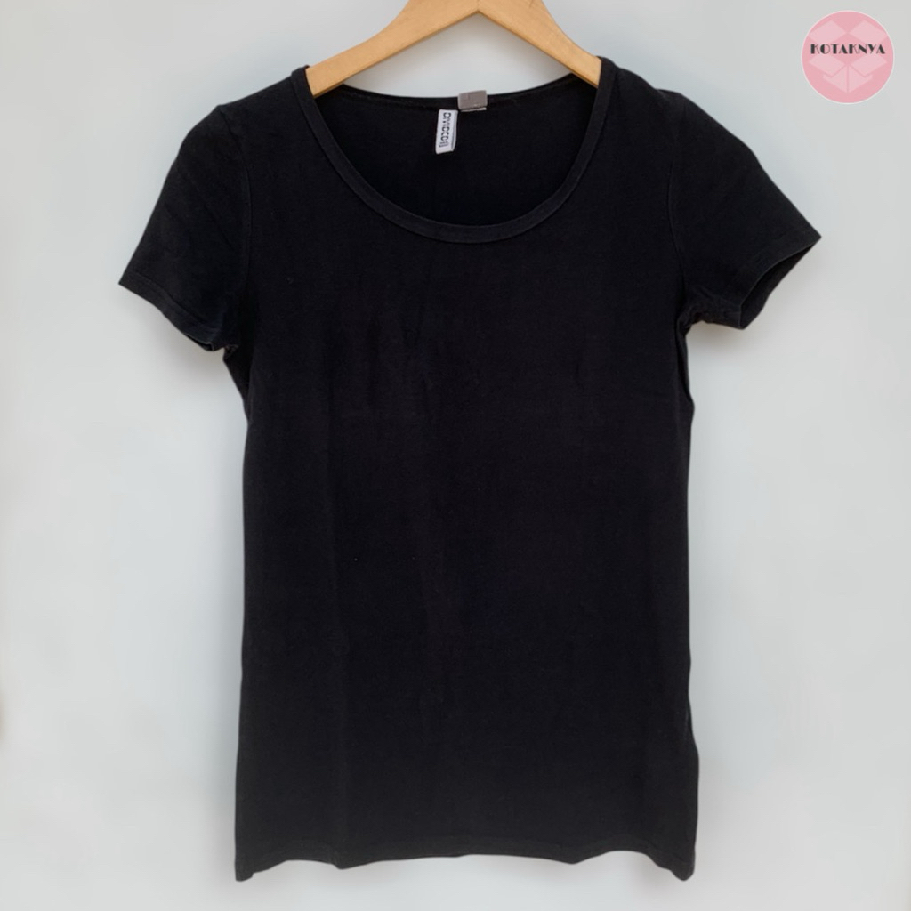 Kaos Wanita H&M Basic Divided Size S Preloved