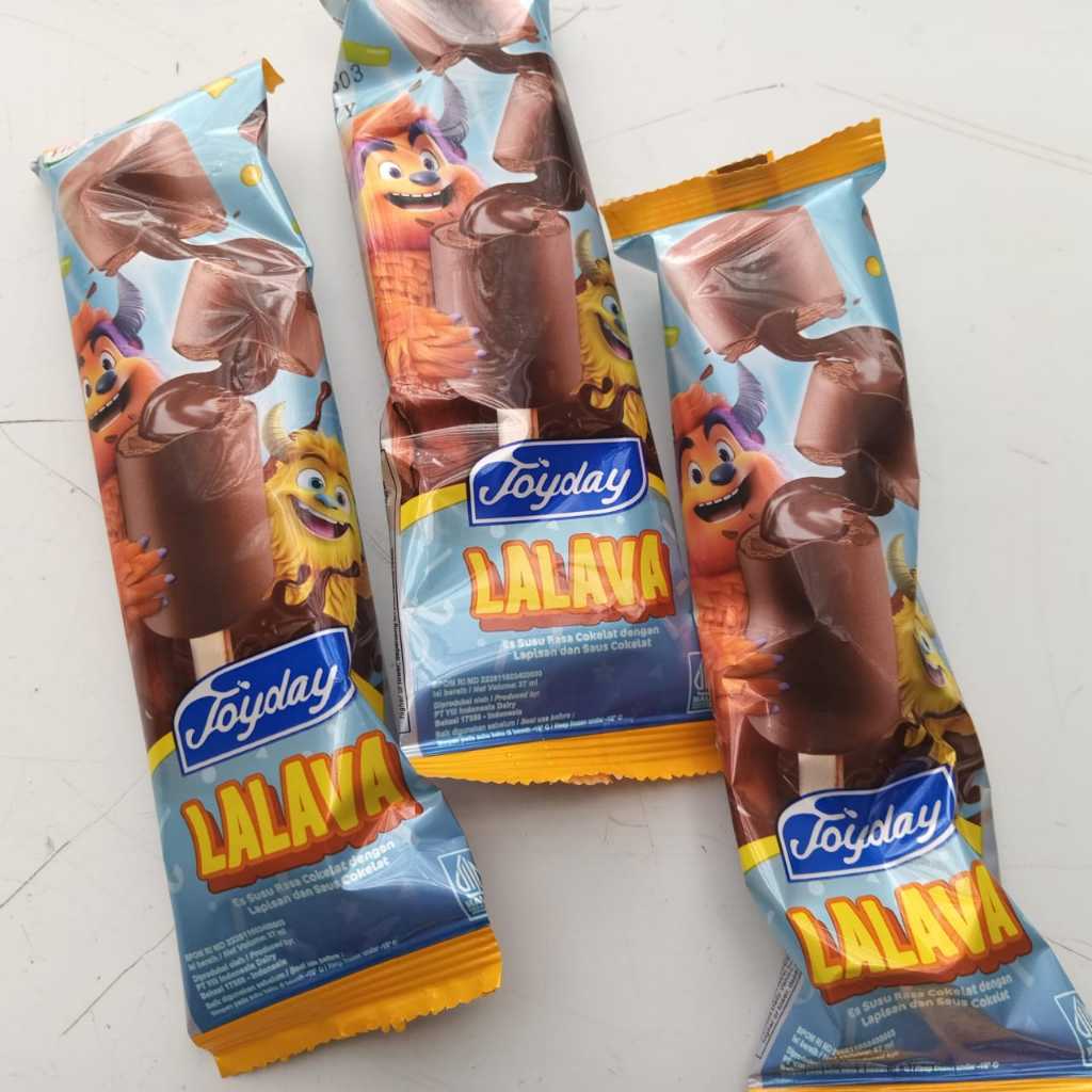 

Es Krim Joyday Lalava - Es Susu Rasa Cokelat dengan Saus Cokelat