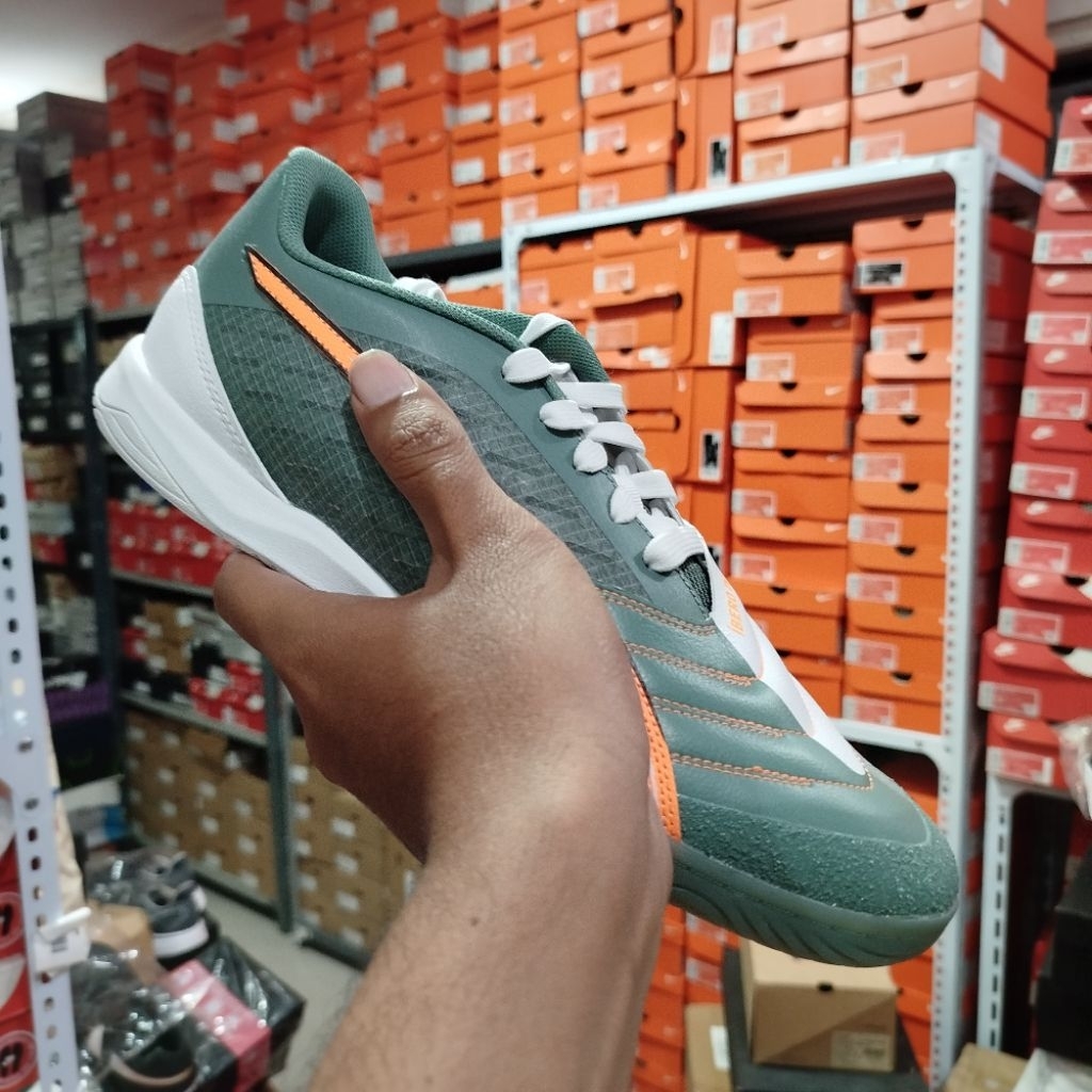 Sepatu Logo Meong. Sepatu Futsal Ukuran 47 Bigsize Wide Besar Original Asli 108293 03.