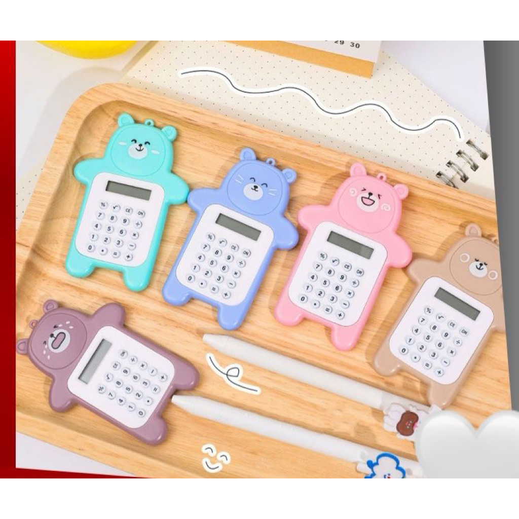 

Gantungan Kalkulator Mini / Kalkulator Motif Beruang Mini / Kalkulator Mini 8 Digit Tombol Karet