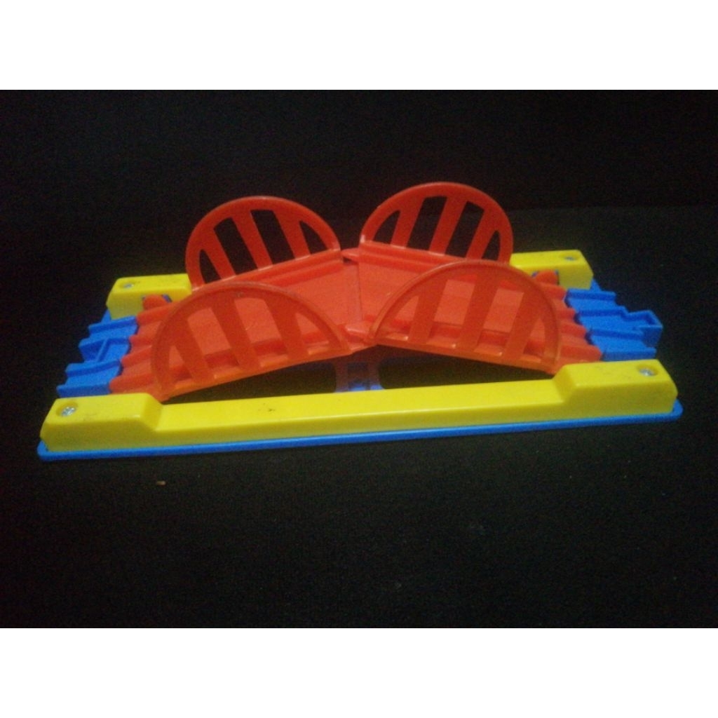 diorama jembatan kereta thomas 1994  track tomy ori tomy