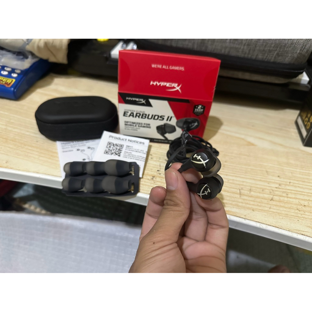 hyperx cloud earbuds 2