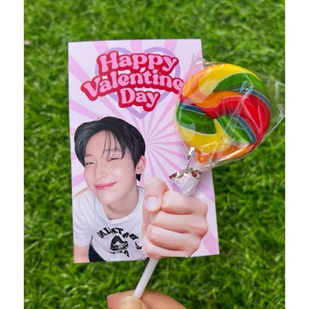 

EHNYPEN LOLIPOP CARD VALENTINE | ISI 9 pcs termurahh -gift - birthday - tidak bisa custom - cod