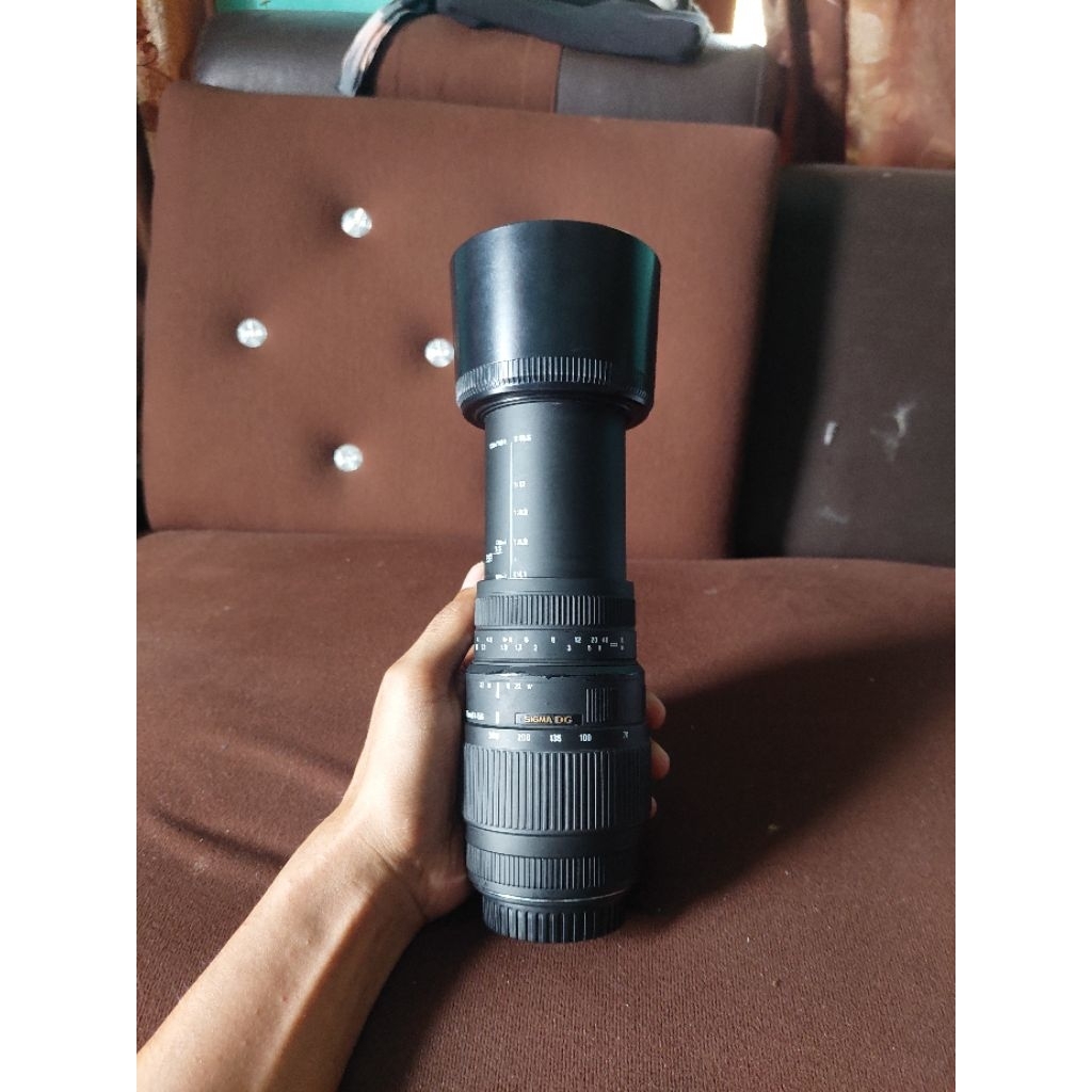LENSA TELE SIGMA 70-300 MULUS  NORMAL FOR CANON