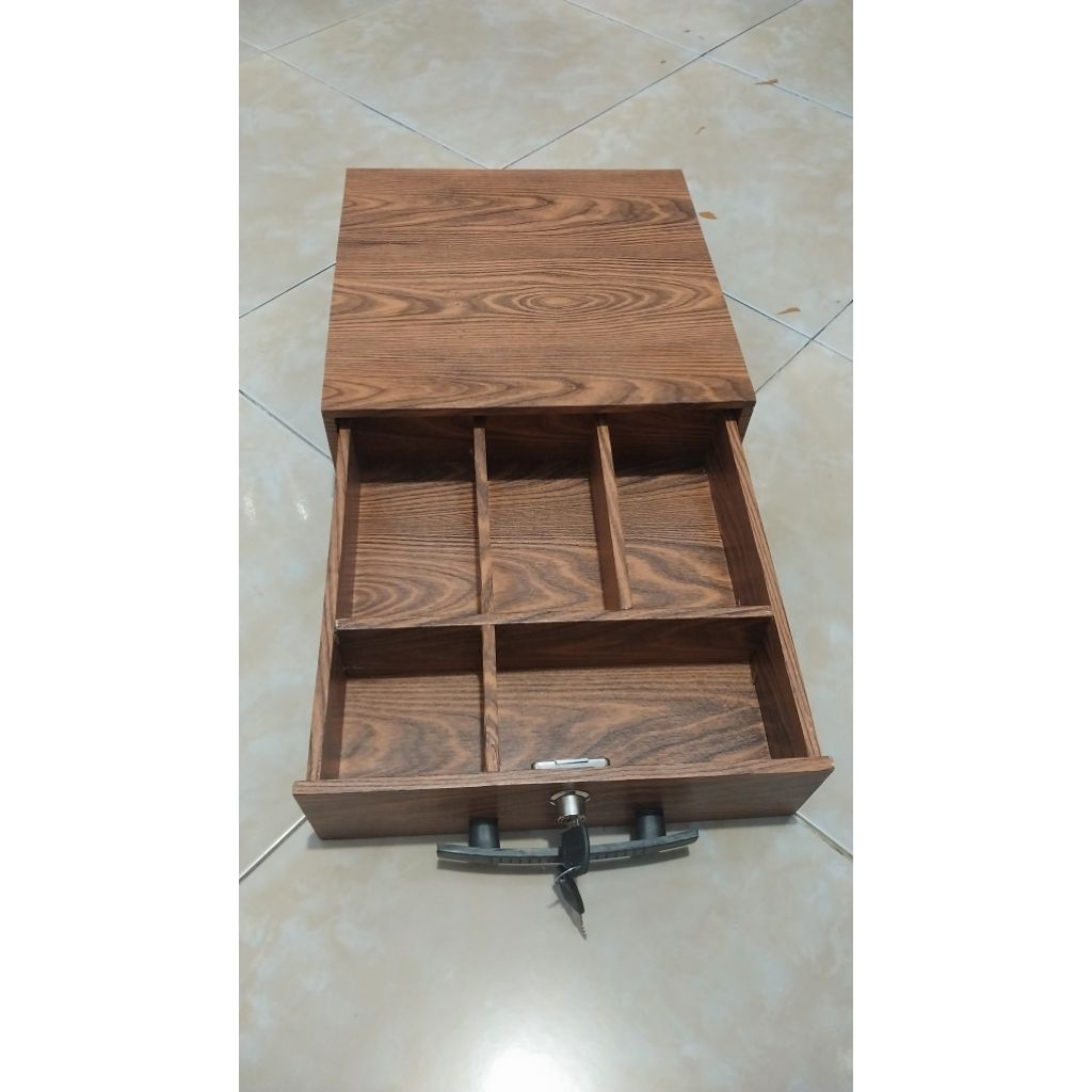 promo laci uang sekat 5 kekinian