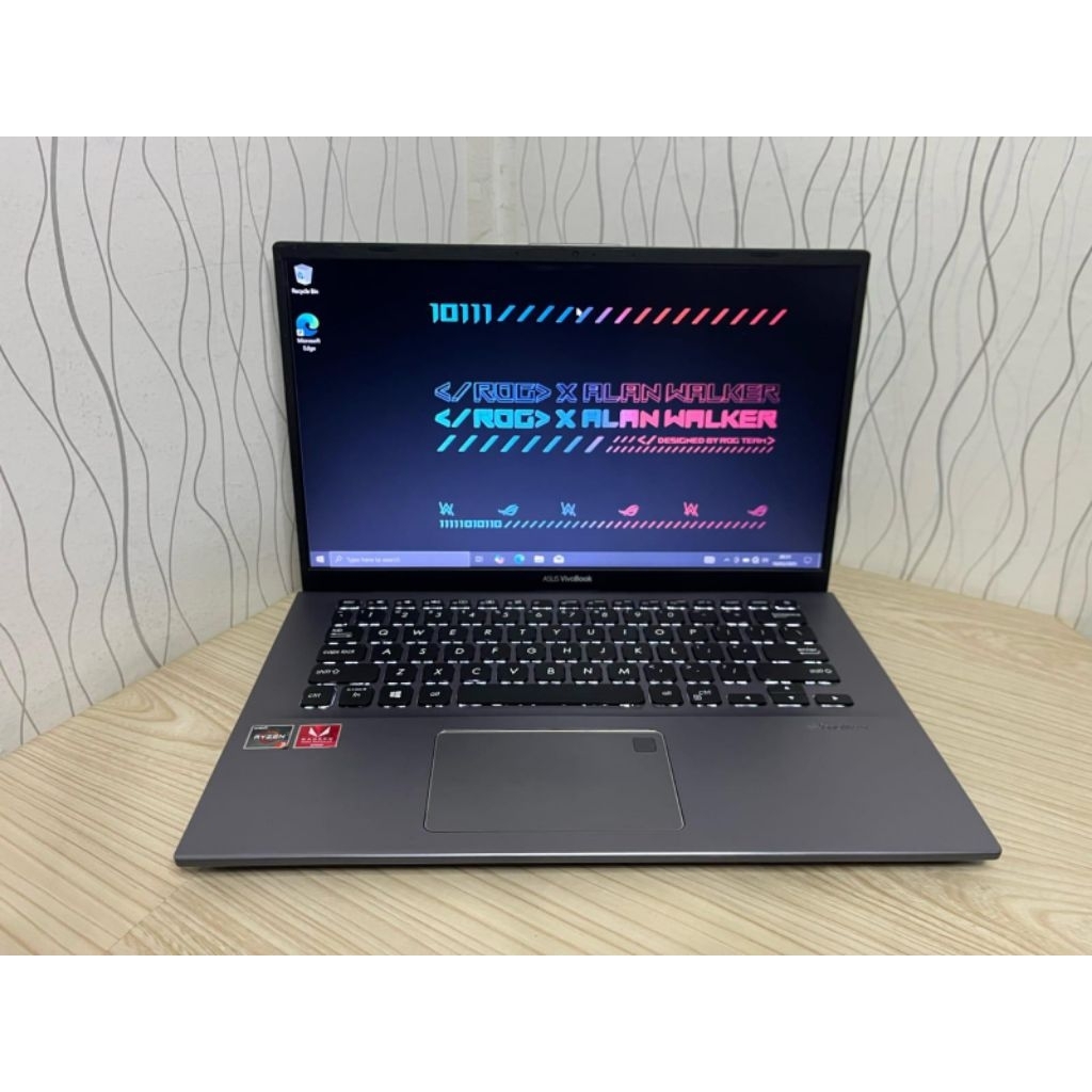 Asus Vivobook AMD Ryzen 3-3250U RAM 8GB/SSD 256GB