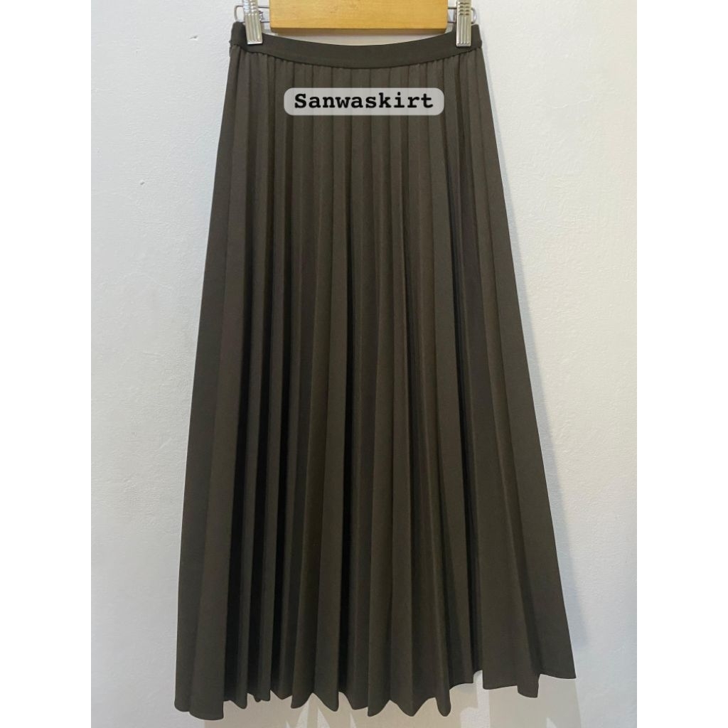 Uniqlo Pleated Skirt Zipper| Rok uniqlo midi