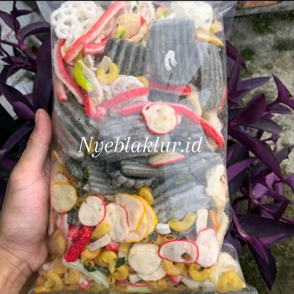 

Seblak kering mix/campur varian original daun jeruk kemasan 250-1kg. Cemilan gurih renyah, Snack food instan.