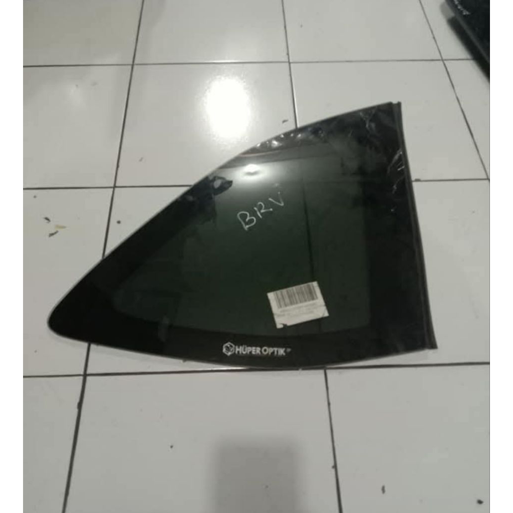 kaca mobil baris ke 3 Honda BRV