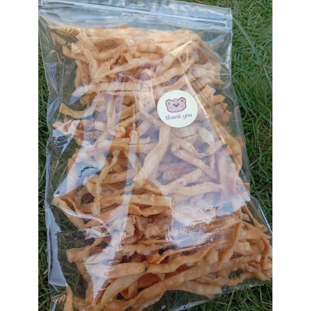 

kue bawang khas padang-stik bawang