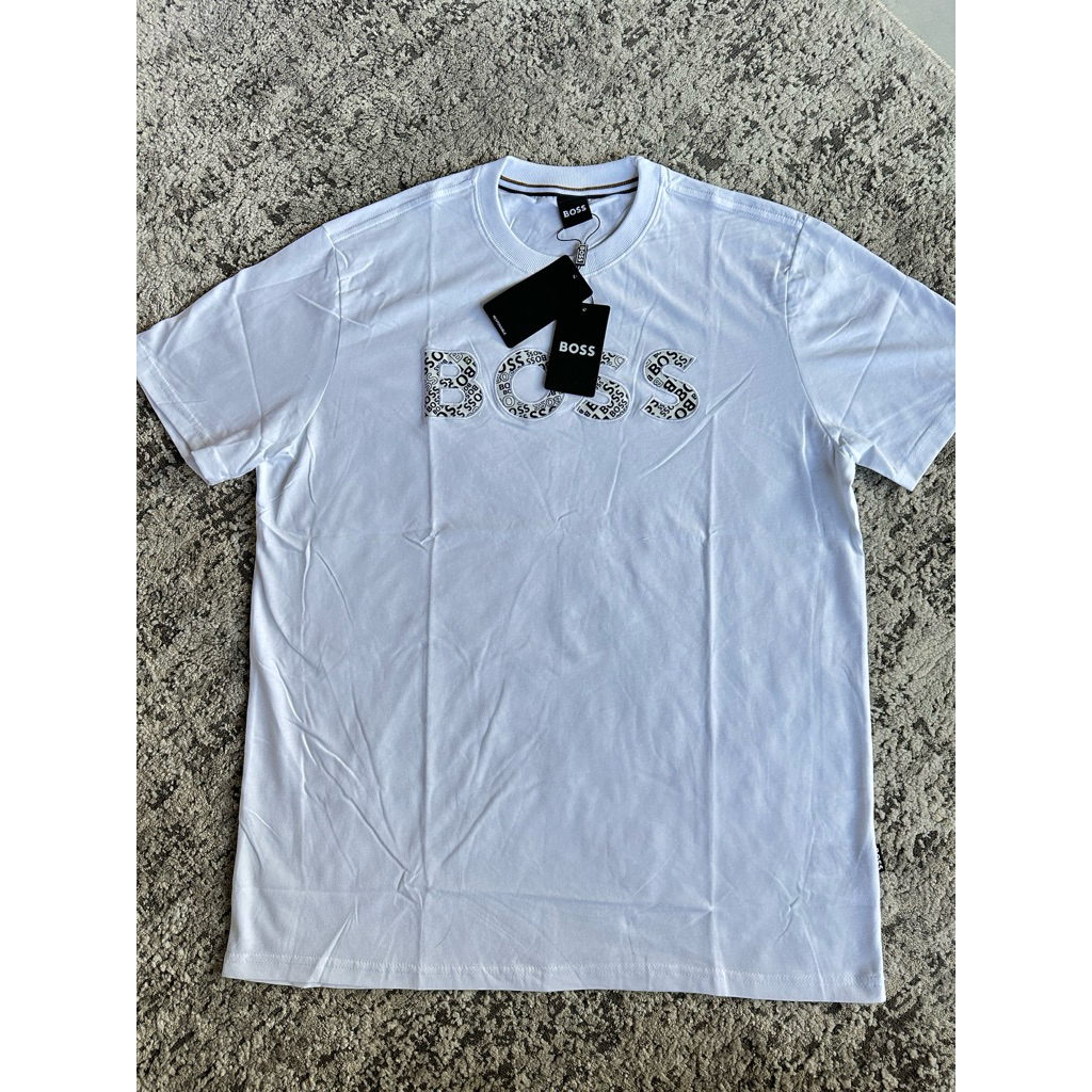 KAOS ADEM PRIA HUGO BOSS ORIGINAL (XL)