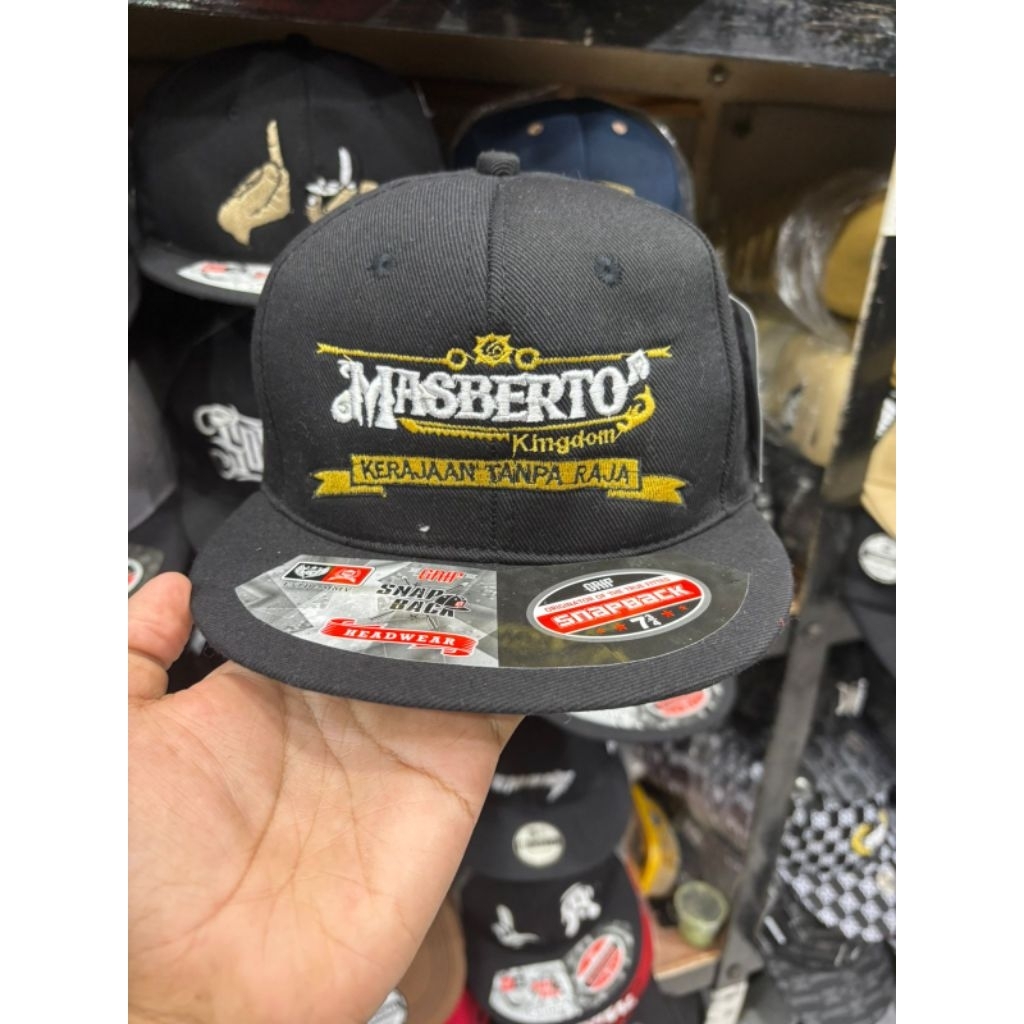 Topi Pria Snapback HipHop Datar Ceper Punk Kekinian Realpict Masberto Kingdom Kerajaan Tanpa Raja