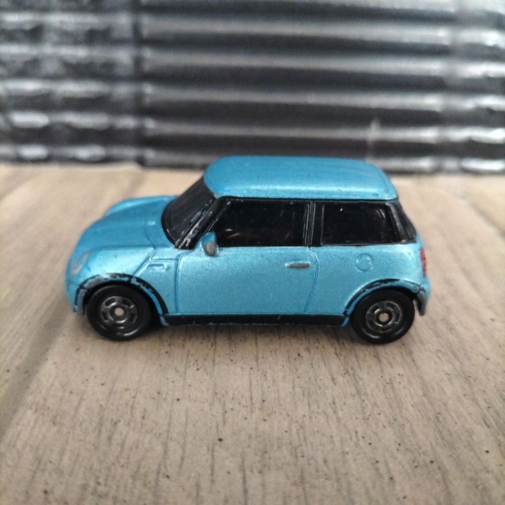 Diecast Tomica 43 Mini Cooper