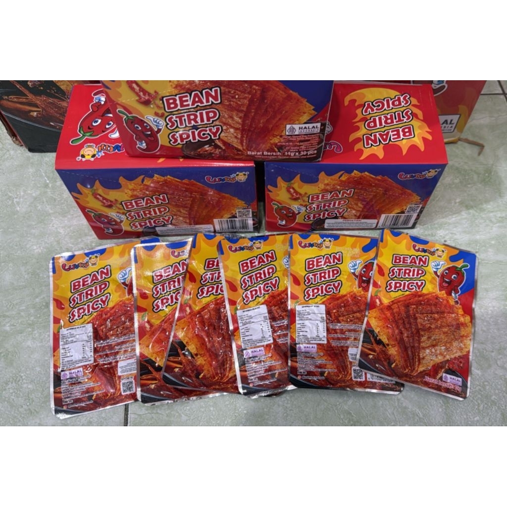 

cemilan snack pedas LUVMI OMG Stick sticky / bean strip box isi 30pc halal dan