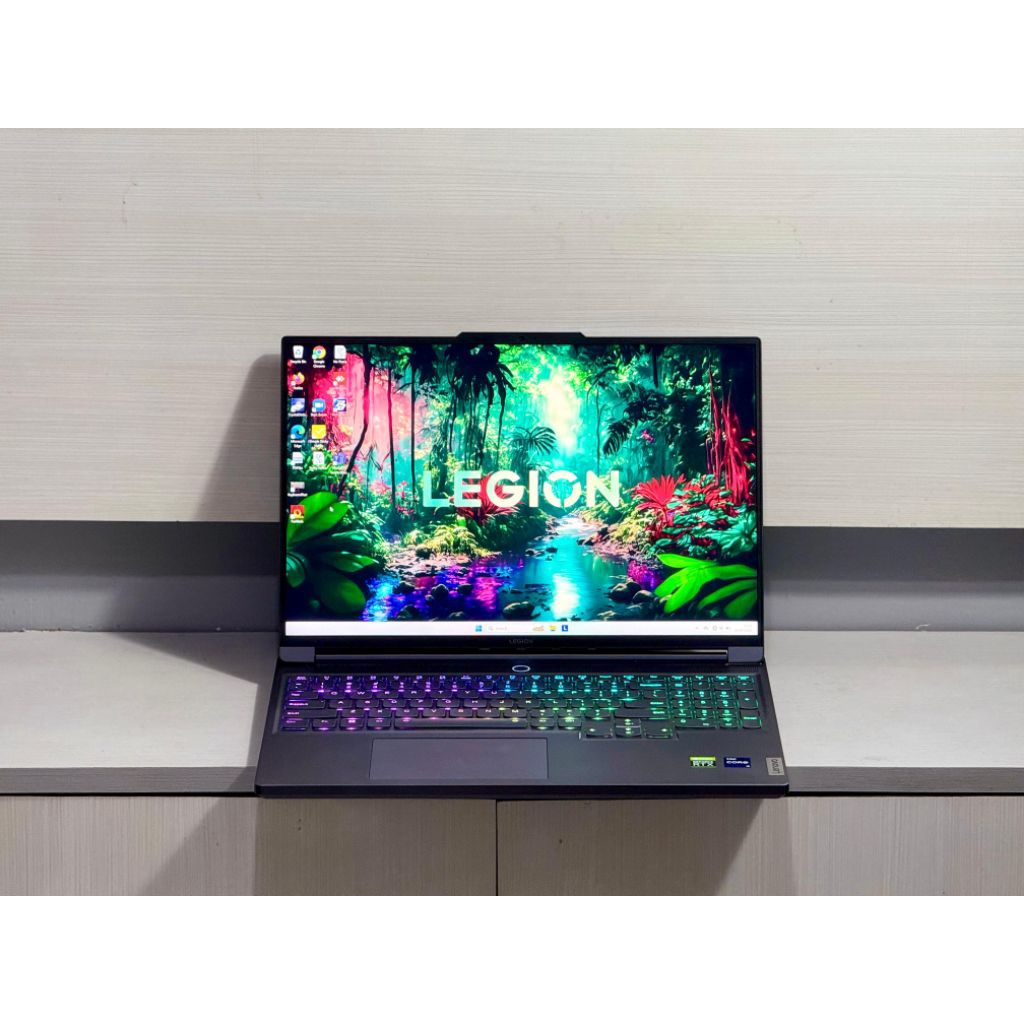 LAPTOP GAMING LENOVO LEGION SLIM 7 16IRH8 I9-13900H RTX 4070 165Hz