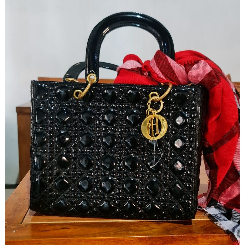 Tas pl preloved warna hitam glossy