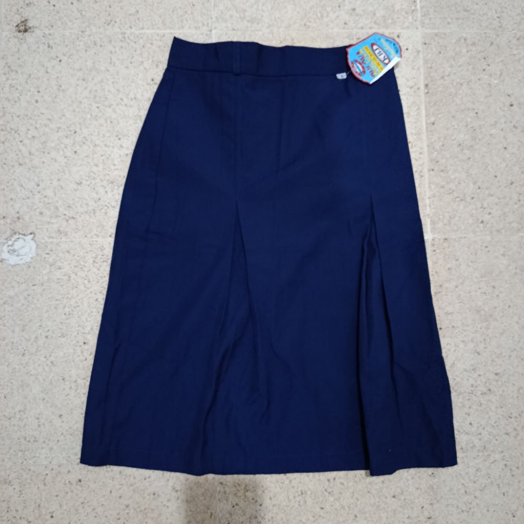 BARU bukan bekas/ rok span biru pendek belah 2 smp merk bullofa / PE 257