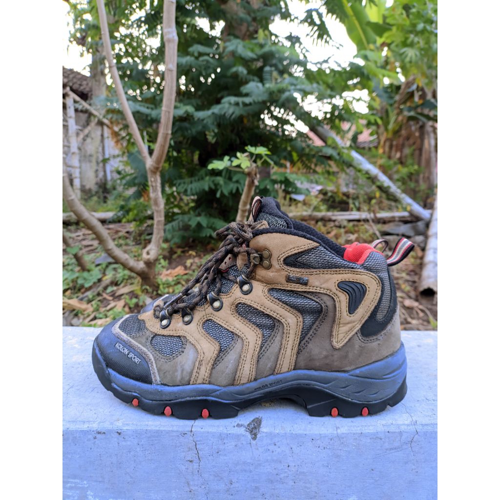 sepatu hiking kolon sport goretex vibram