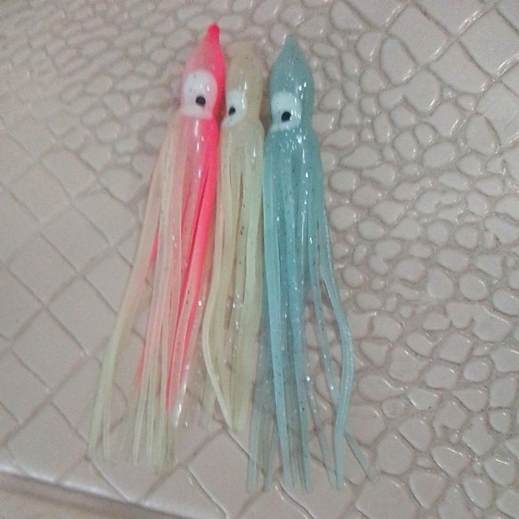 UMPAN PANCING CUMI KARET MENYALA DALAM GELAP