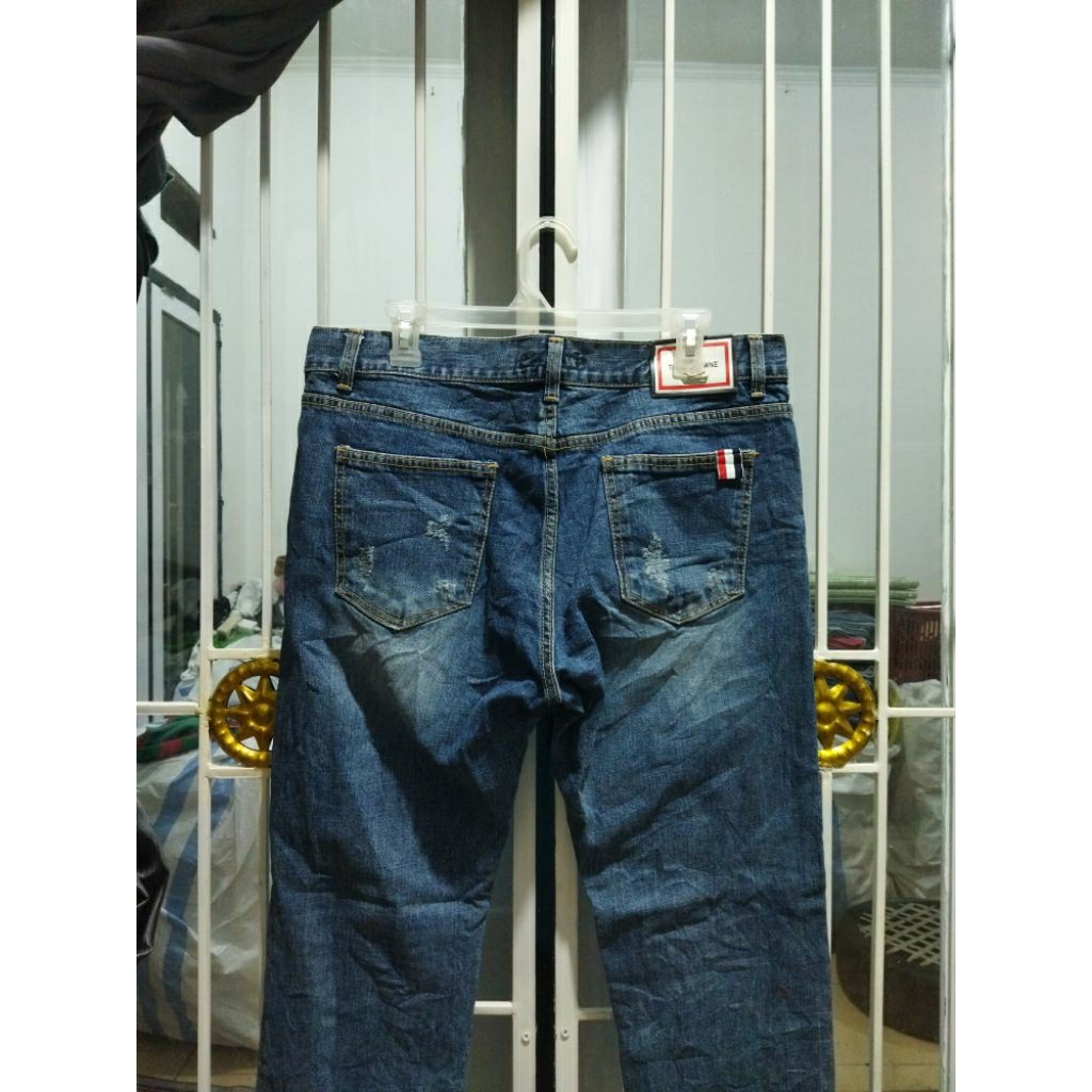 celana jeans thom Browne pria 35
