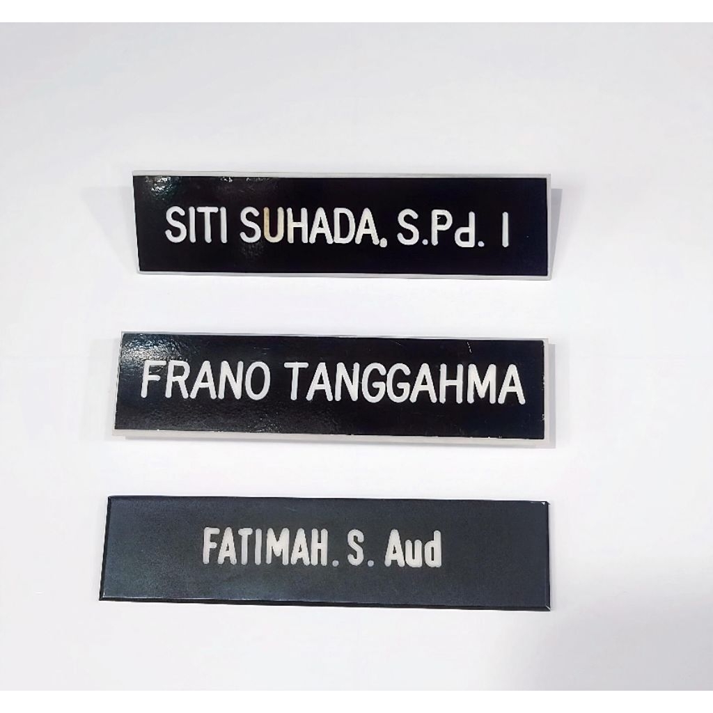

Nametag Dada Akrilik Gravir PNS,PDH,DLL Murah