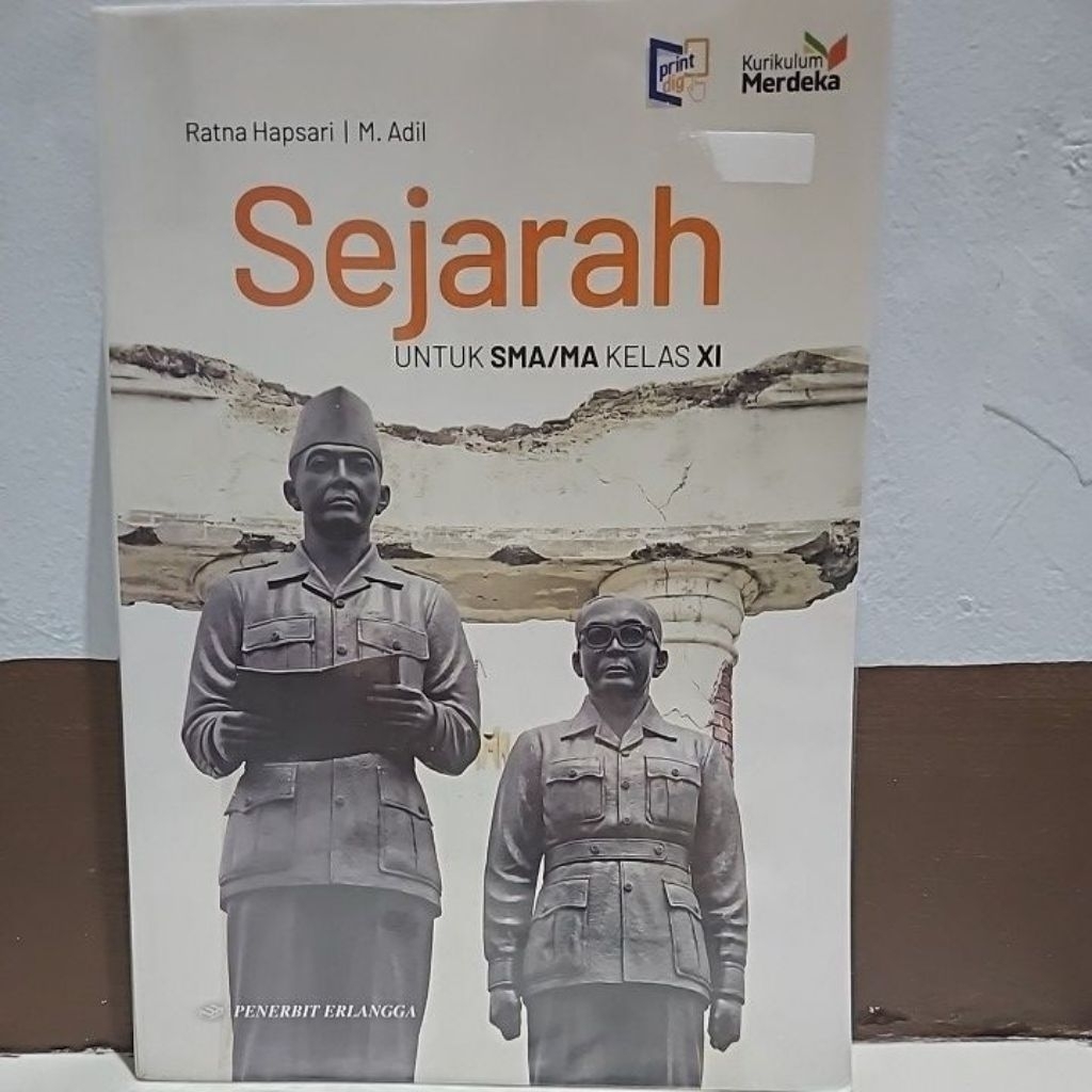 

Buku Pelajaran Sejarah Kelas 11